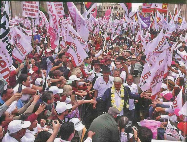 AMLO on campaign trail